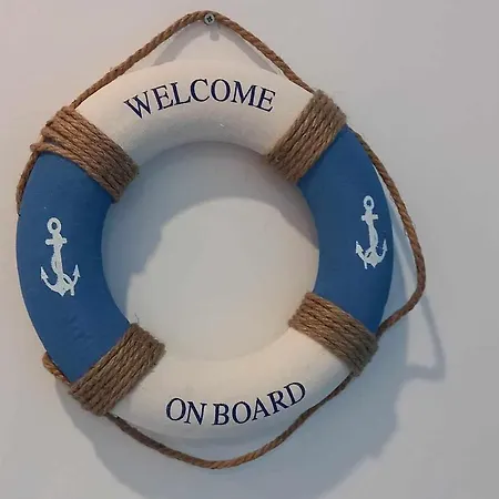Timone Vicino Al Mare Bludipietraligure